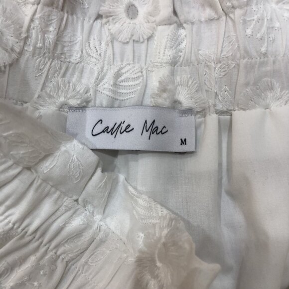 NEW Callie Mac Lizard Thicket Off White Floral Embroidered Shorts Size M - Picture 8 of 10